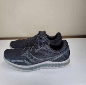 Saucony Pwrrun S20551-35 Black Running Shoes Men's Size 9 runs small